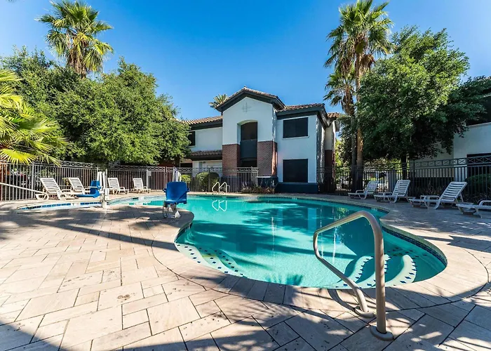 Metro Extended - Serene 2 Bed
