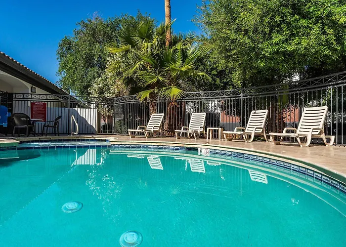 Metro Extended - Serene 2 Bed Chandler