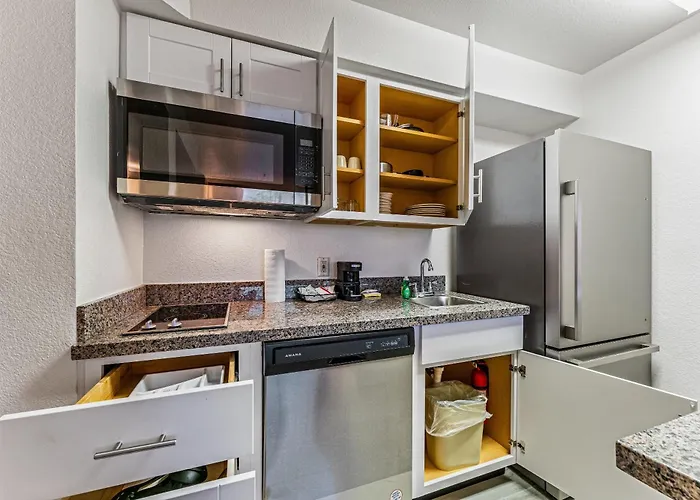 Apartment Metro Extended - Serene 2 Bed *