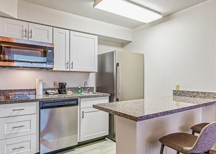 Metro Extended - Serene 2 Bed *