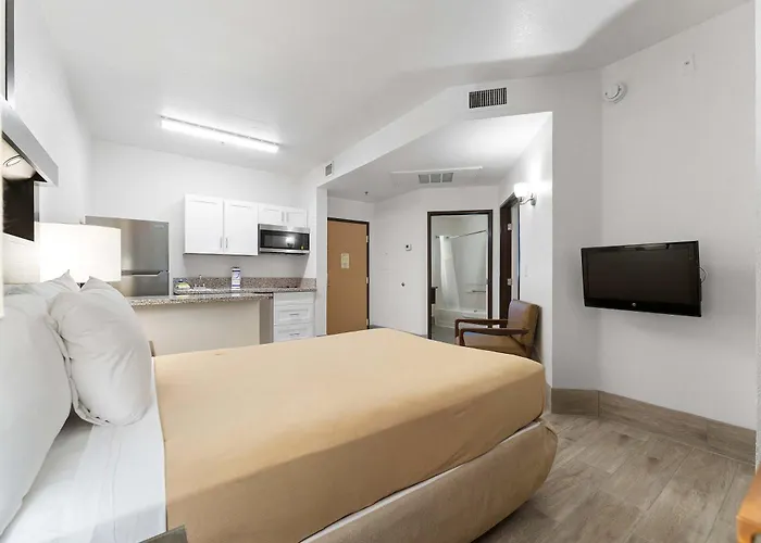 Apartment Metro Extended - Serene 2 Bed *