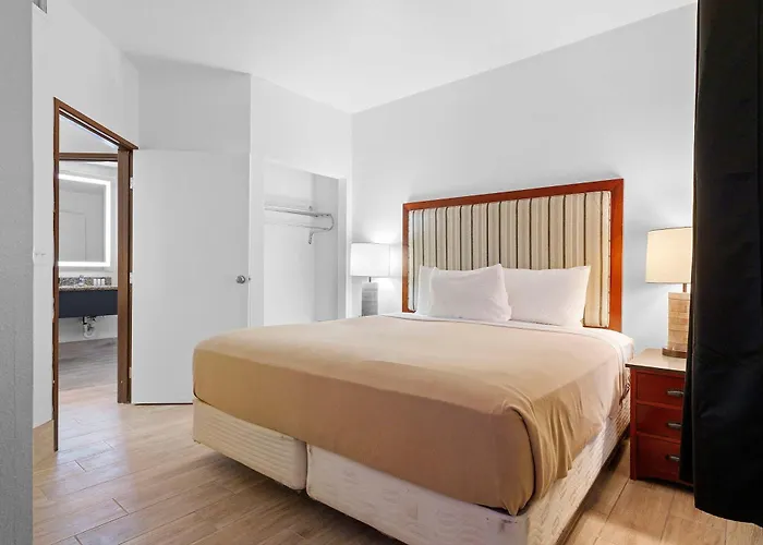 Metro Extended - Serene 2 Bed Apartment *